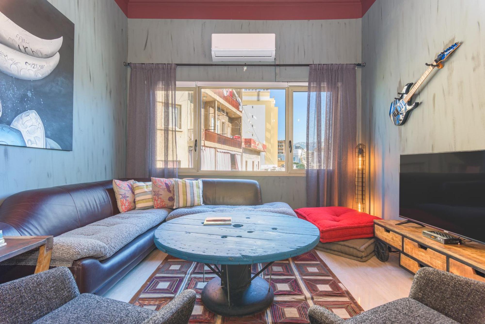 961 Station In Mar Mikhael *